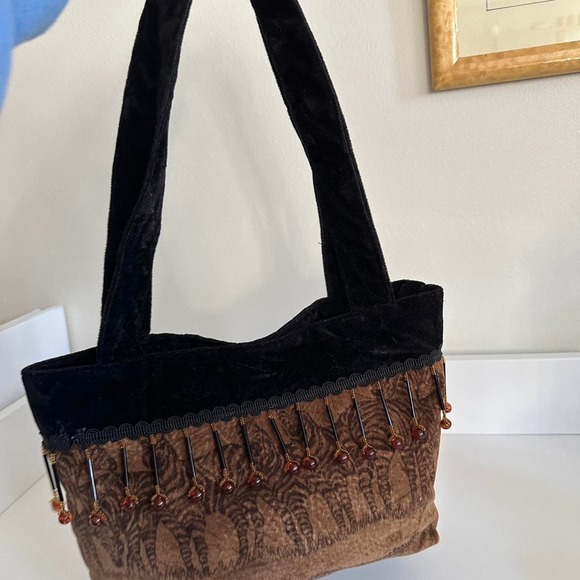 Velour shoulder bag zebra print - Picture 2 of 4